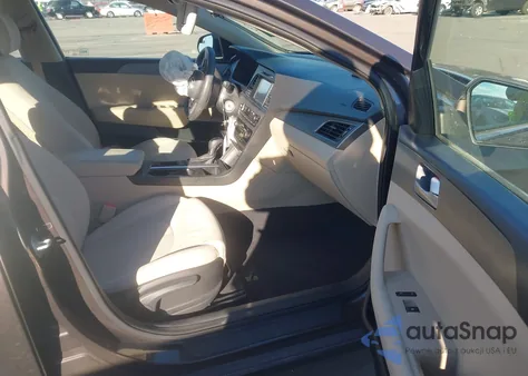 2016 Hyundai Sonata Se z USA, uszkodzony, nr VIN 5NPE24AF7GH300545